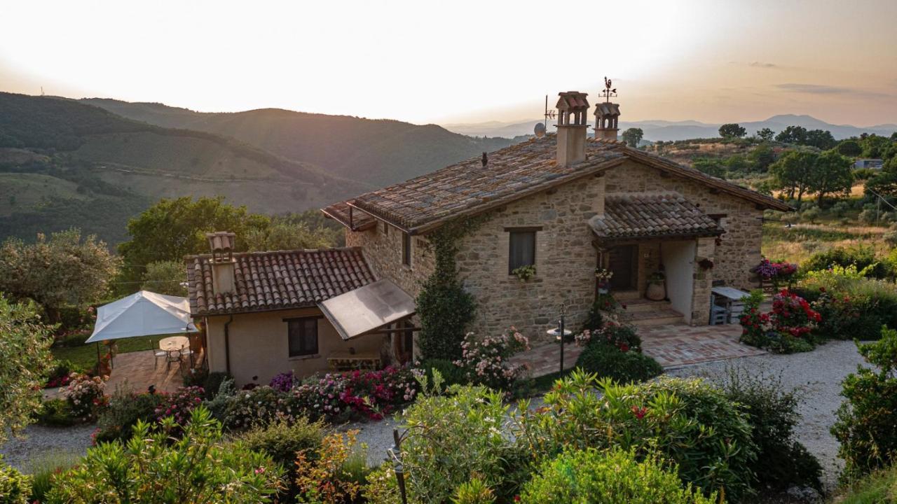 Il Casale Di Fiore Cannara Buitenkant foto