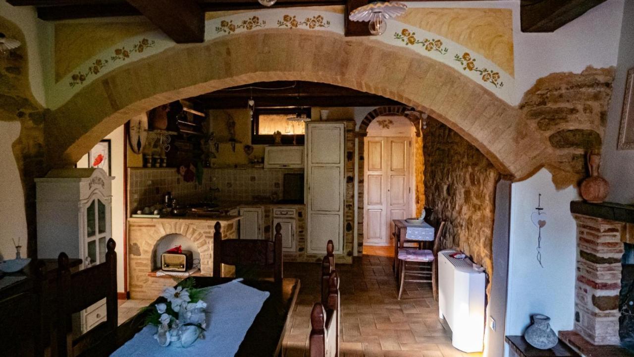 Il Casale Di Fiore Cannara Buitenkant foto
