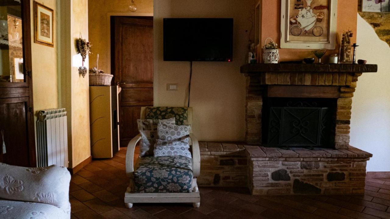 Il Casale Di Fiore Cannara Buitenkant foto